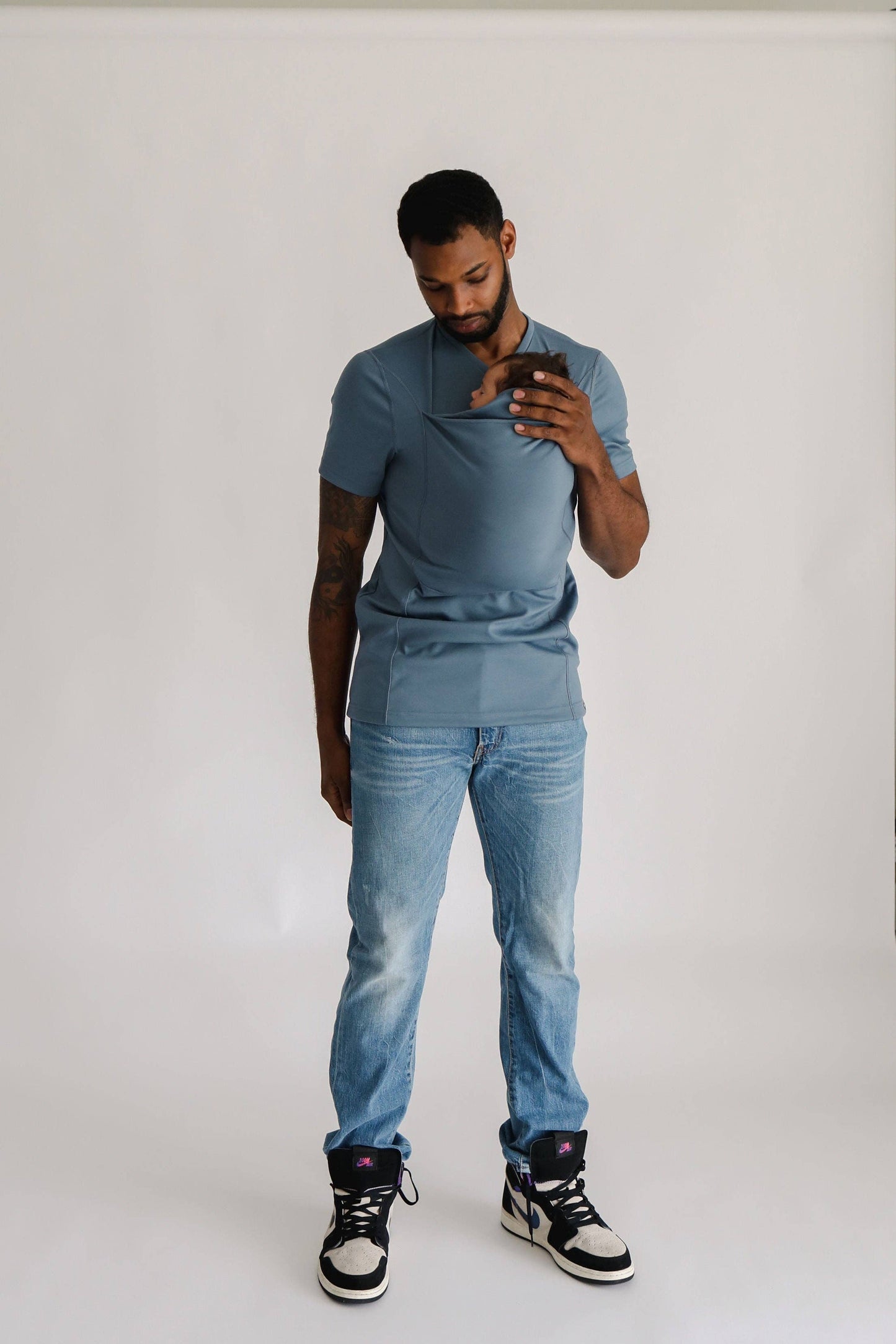 Lalabu Dad Shirt | Baby Carrier | Brook