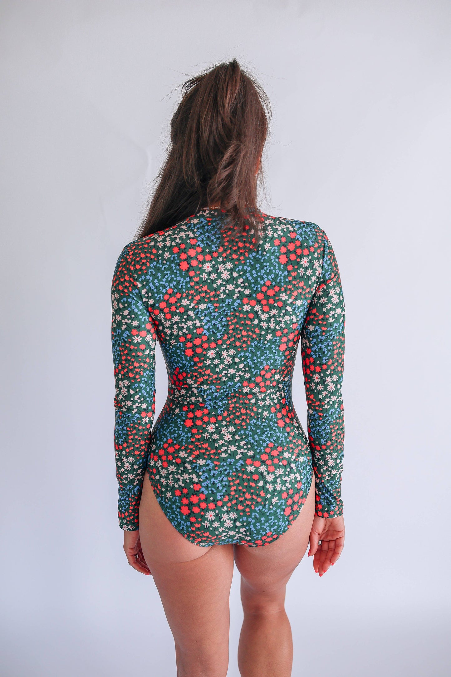 Long Sleeve One Piece Zip Up Breastfeeding Swimsuit 2026